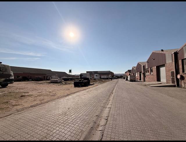 15,011M² BUILDING FOR SALE IN RIVERSIDE
